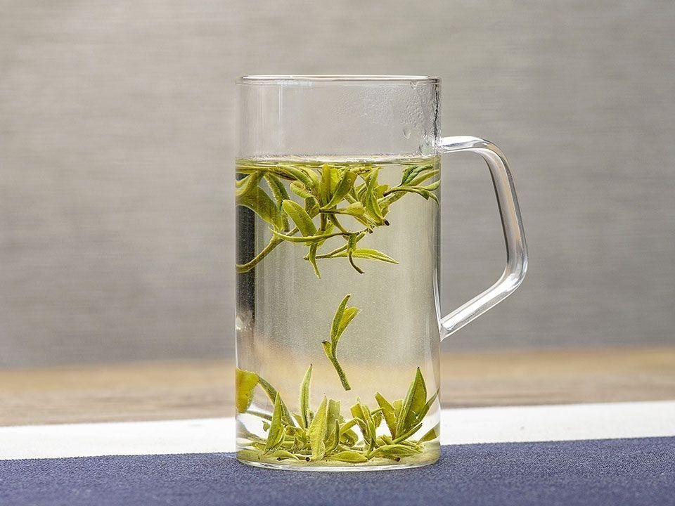 Ming Qian Curled Long Ya Green Tea - Image 6