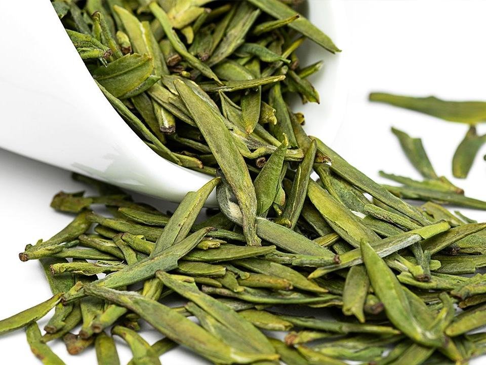 Ming Qian Long Ya Green Tea - Image 5