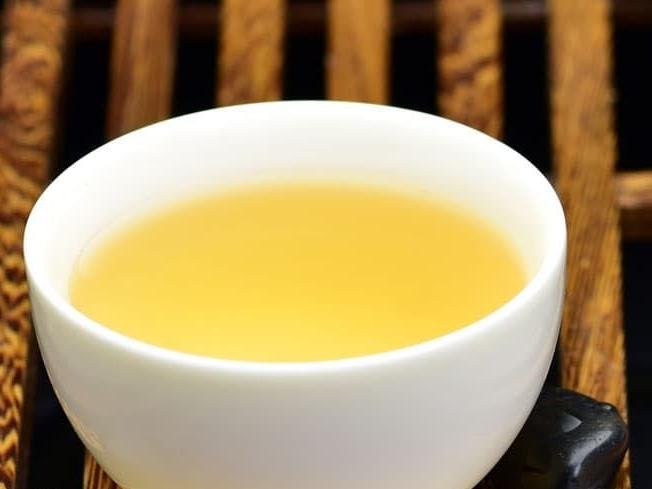 Taiwan Monkey Picked (Ma Liu Mie) Roasted Tie Guan Yin Oolong Tea - Image 5