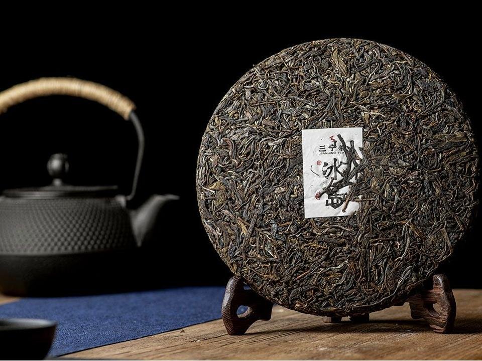 Bing Dao Ancient Tree Raw Pu-erh Cake Tea - Image 5