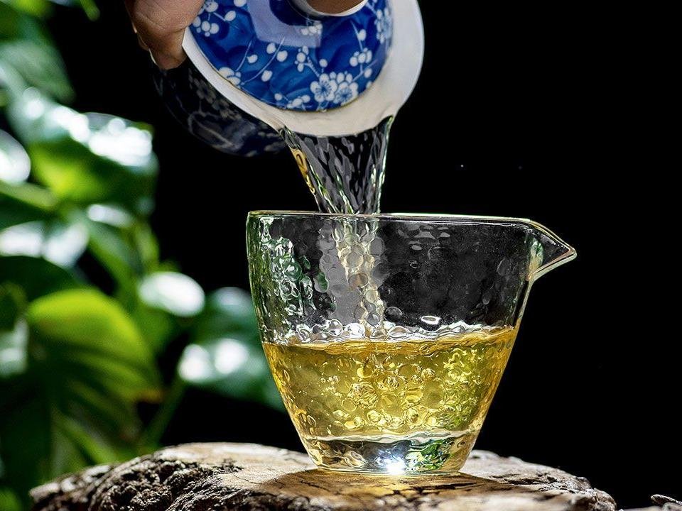 Bing Dao Ancient Tree Raw Pu-erh Cake Tea - Image 4