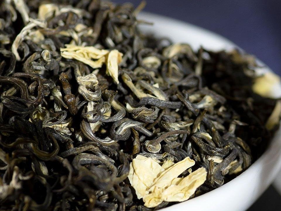 Bi Tan Piao Xue Jasmine Green Tea - Image 4