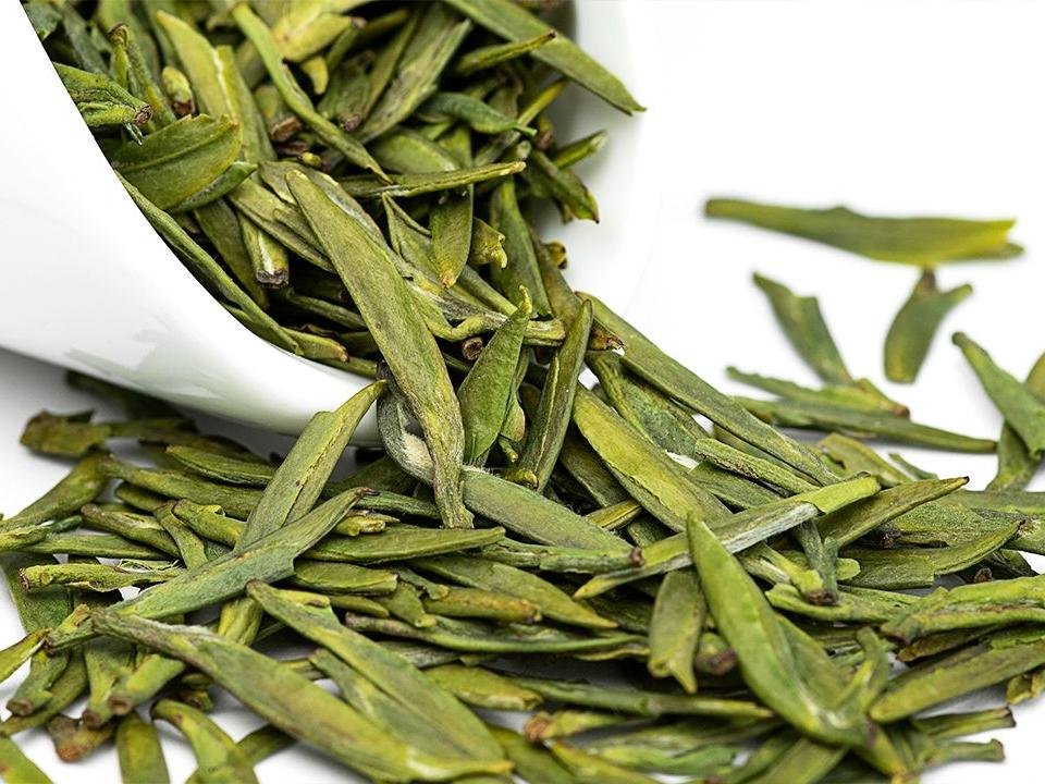 Ming Qian Long Ya Green Tea - Image 5