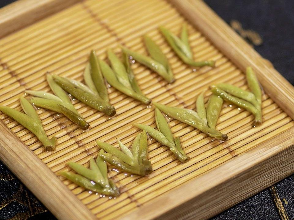 Award Winning Nonpareil Ming Qian Meng Ding Gan Lu Green Tea - Image 3